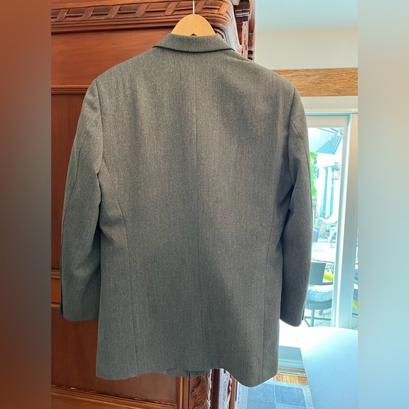 Men's Two Piece Suit - Picture 3 of 15